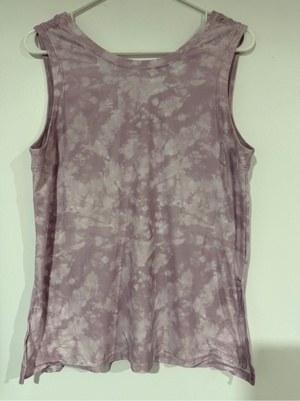 Sleeveless Tie-Dye Tank Top - Lavender